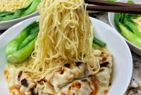 Wonton and noodle soup recipe