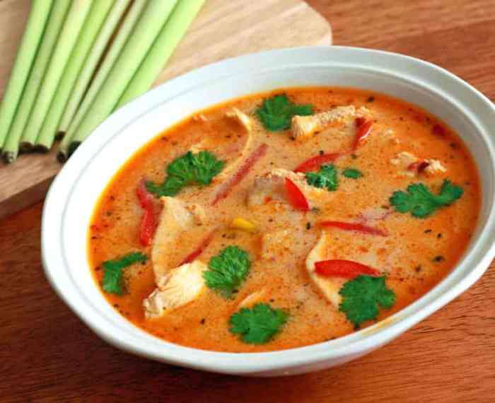 Tom soup ka gai vegetarian thai vegan recipe coconut kaa milk delicious